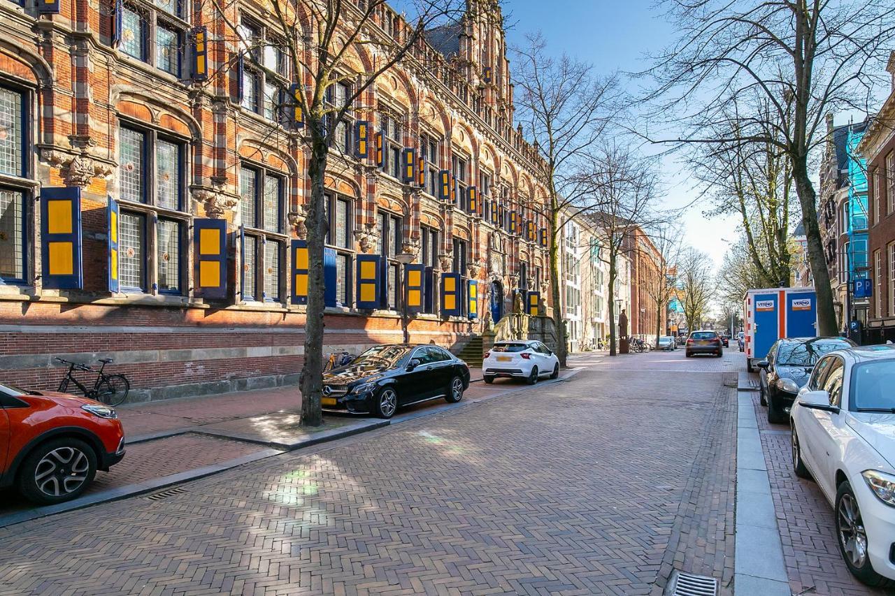 Uniek Verblijf In Herenhuis, Eigen Appartement Op De Tweede Etage Van Ons Huis Леуварден Екстериор снимка